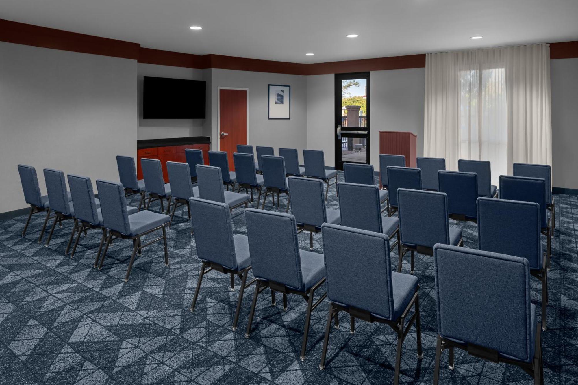 Courtyard By Marriott Santa Clarita Valencia Hotell Exteriör bild