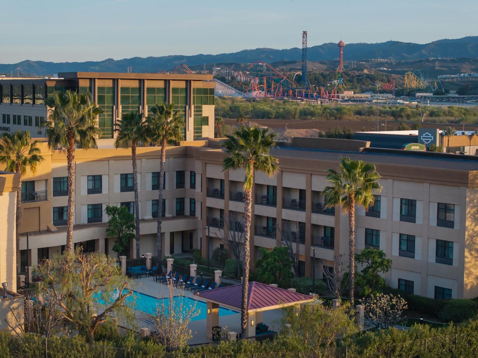 Courtyard By Marriott Santa Clarita Valencia Hotell Exteriör bild