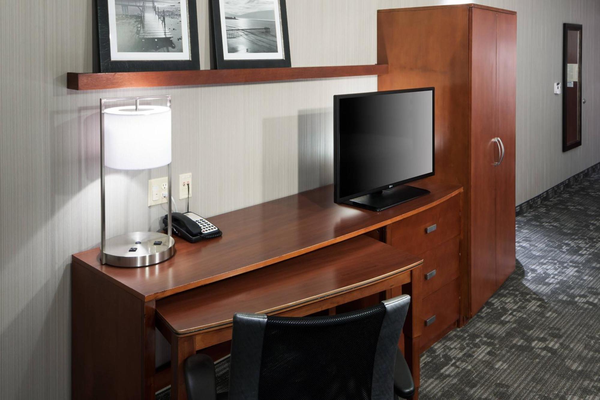 Courtyard By Marriott Santa Clarita Valencia Hotell Exteriör bild