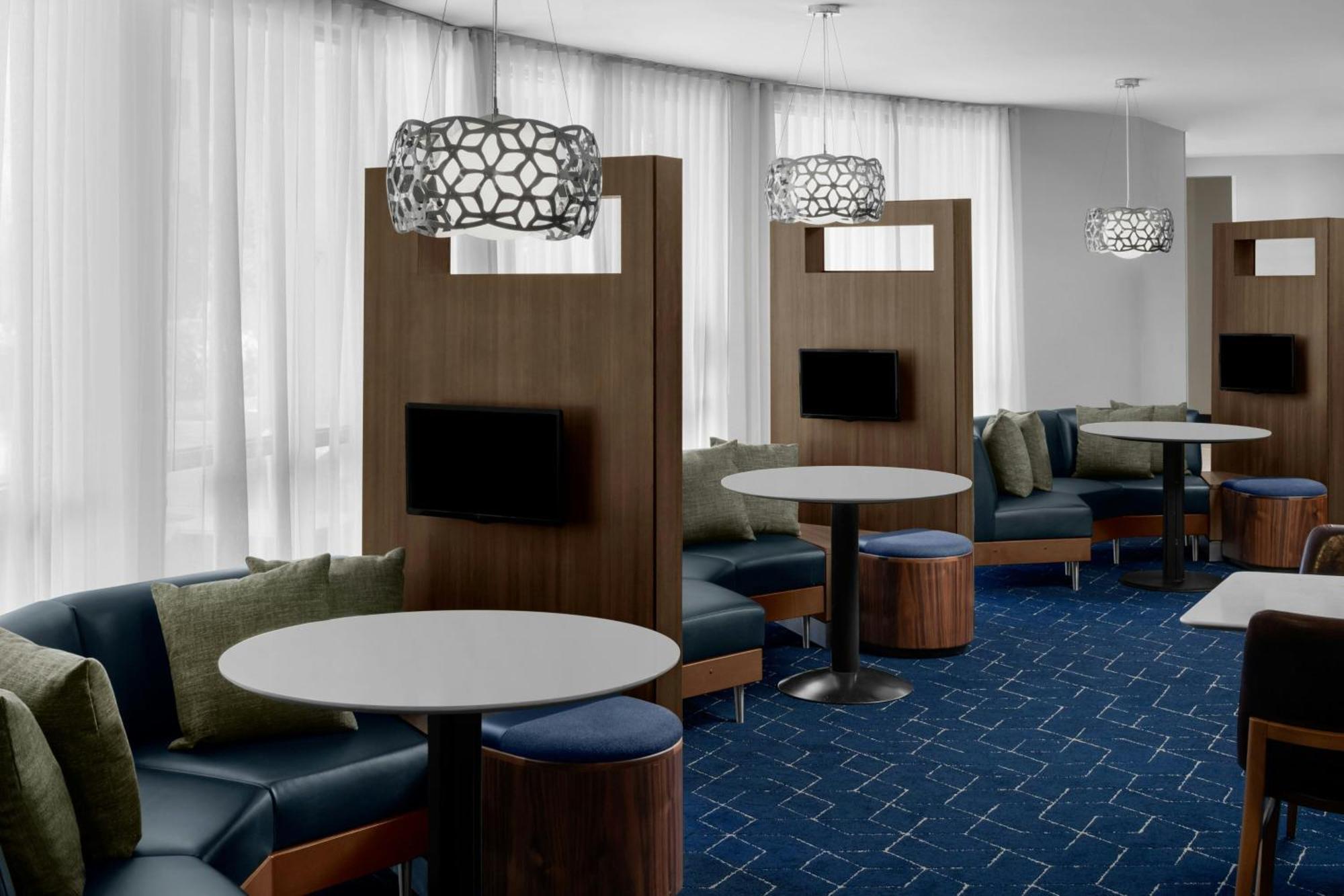 Courtyard By Marriott Santa Clarita Valencia Hotell Exteriör bild