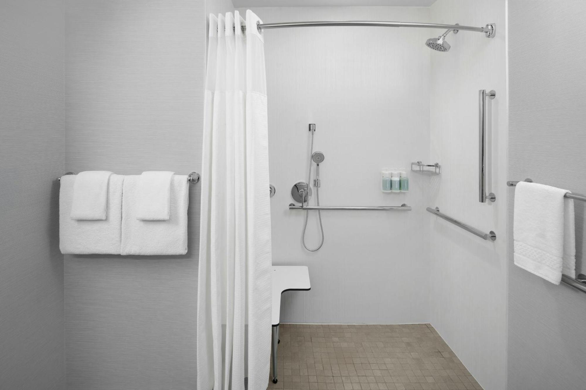 Courtyard By Marriott Santa Clarita Valencia Hotell Exteriör bild