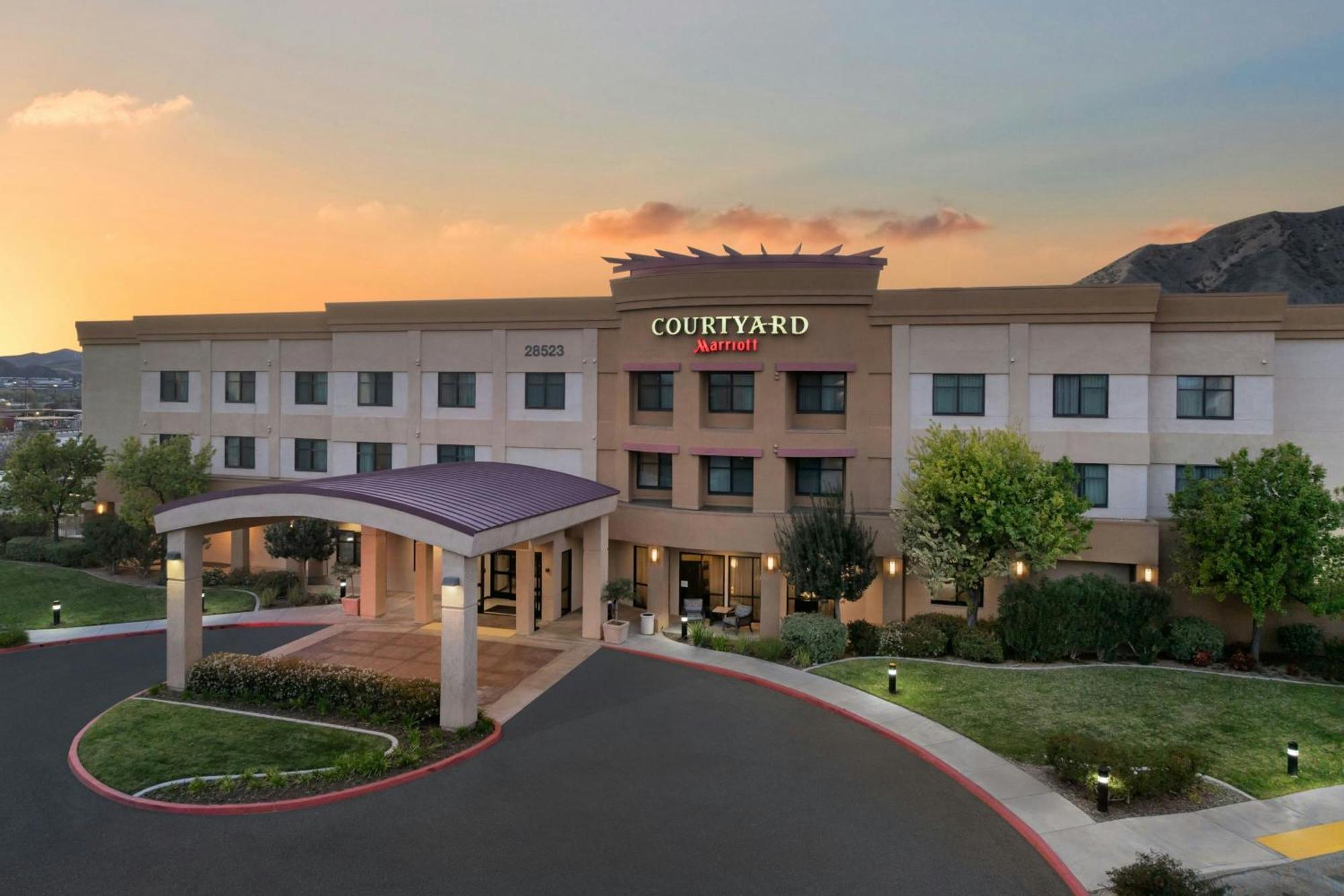 Courtyard By Marriott Santa Clarita Valencia Hotell Exteriör bild