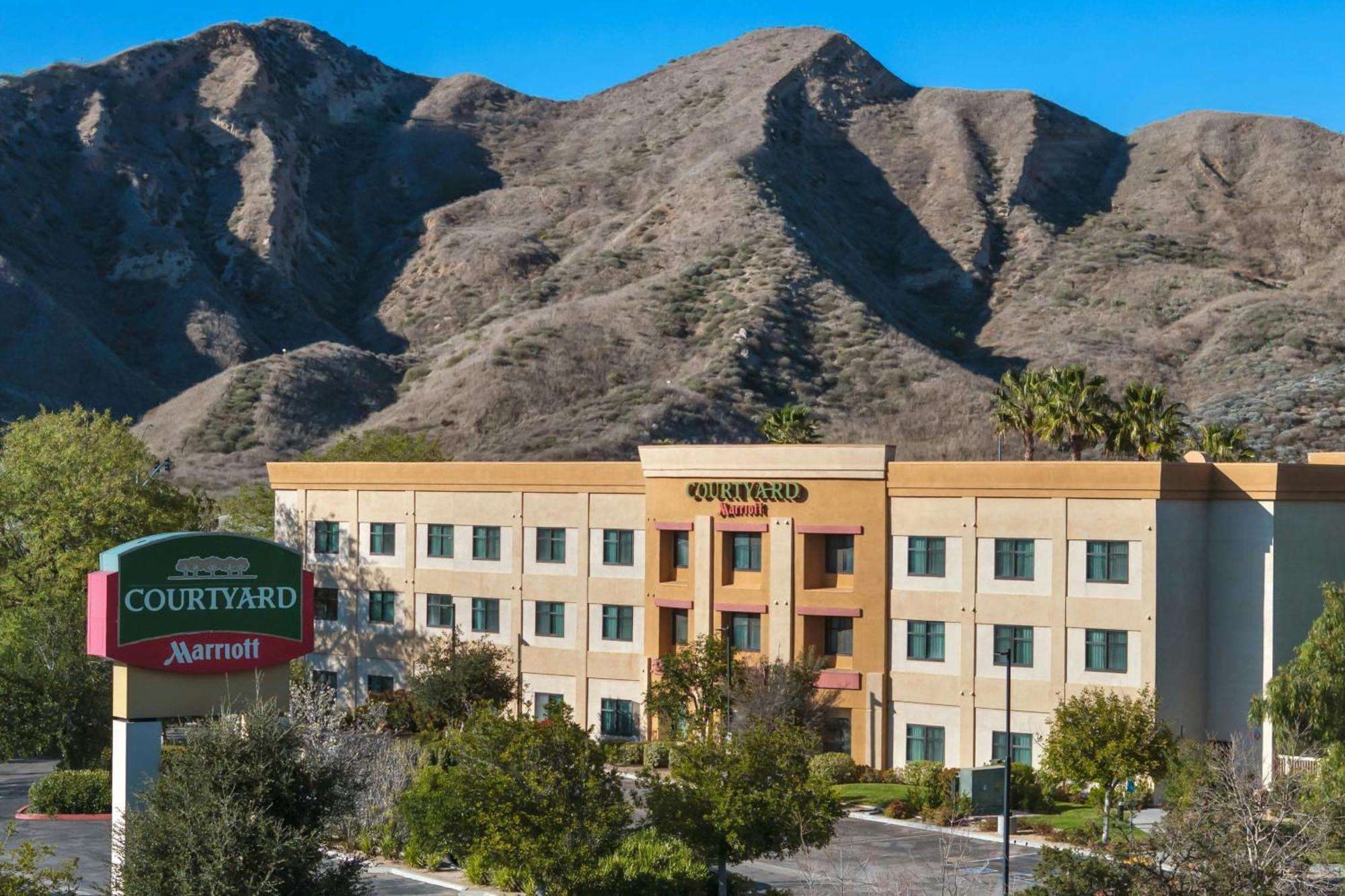 Courtyard By Marriott Santa Clarita Valencia Hotell Exteriör bild